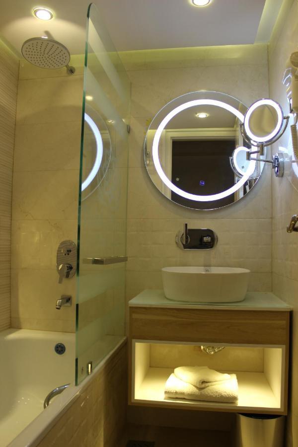 Hotel El Hayat Batina Zewnętrze zdjęcie